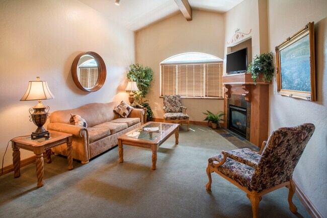 Building Photo - Villa 3080 2 Bed 2 Bath Full Kitchen