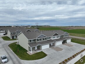 Building Photo - 5631 Niagara Drive