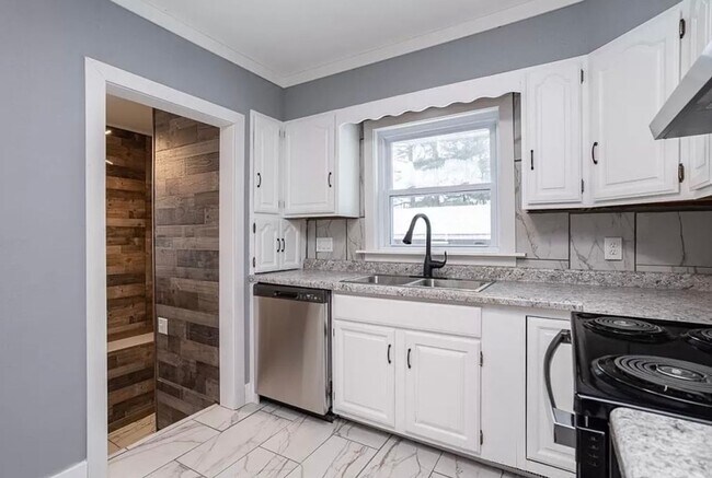 Foto del edificio - 801 Lake View Dr