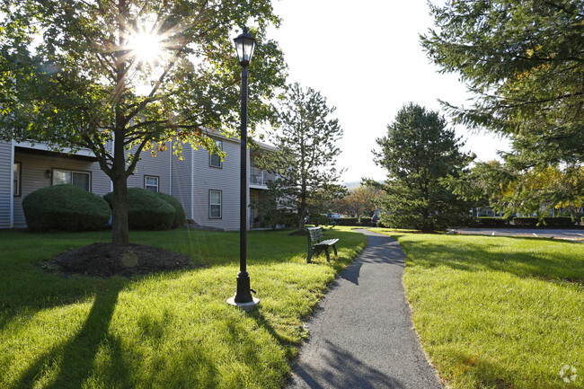 Building Photo - Hamilton Park Apartments