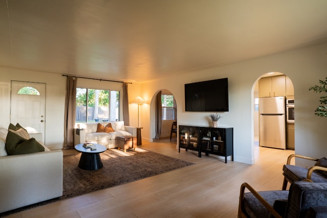 Foto del edificio - 2218 Jefferson Ave