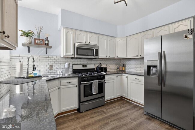 Foto del edificio - 2440 E Gordon St