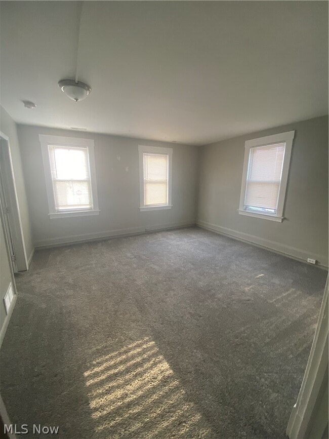 Foto del edificio - 4435 State Rd