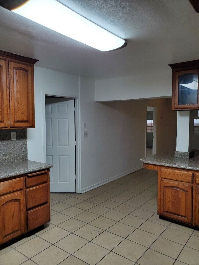 Foto del edificio - Home For Rent
