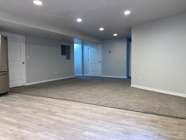 Living Room, view from front door - 3695 E Turnberry Rd
