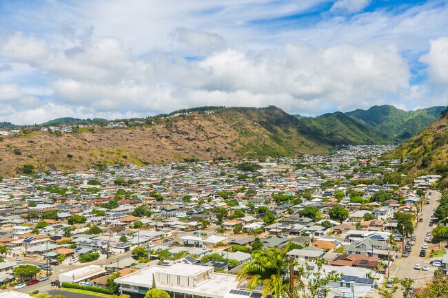 Foto del edificio - 1341 Highview Pl