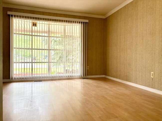 Foto del edificio - 3550 Kings Point Dr