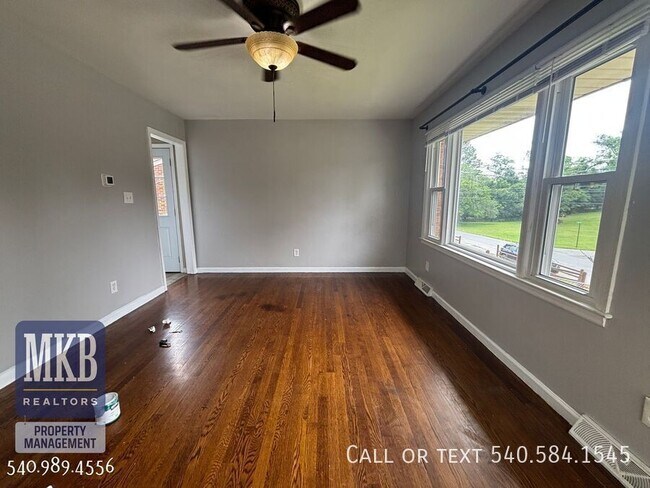 Foto del edificio - 3219 Forest Park Blvd NW