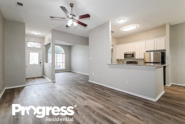 Building Photo - 1504 Fern Dr