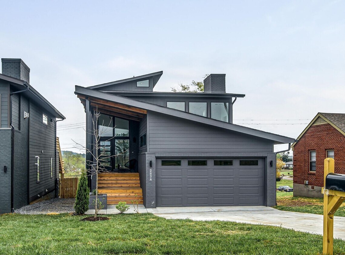 Luxury Living in the heart of East Nashvil... - Luxury Living in the heart of East Nashvil...