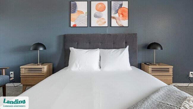 Building Photo - 1071 Clayton Ln