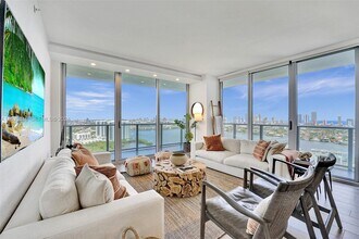 Building Photo - 16385 Biscayne Blvd