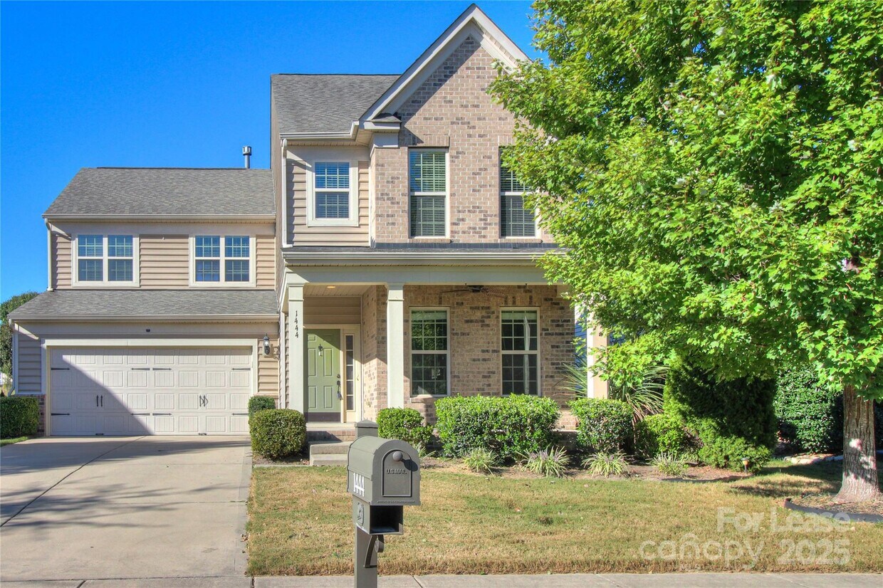 Primary Photo - 1444 Ridgehaven Rd