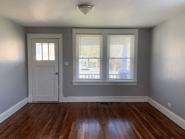 Foto del edificio - 645 Leesville Road