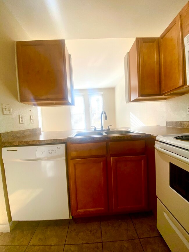 Building Photo - The Wolf Londoner Building