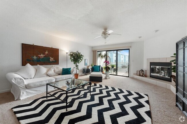 Building Photo - 745 Pinellas Bayway S