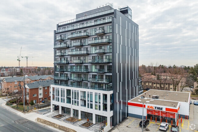East Pointe Condominiums