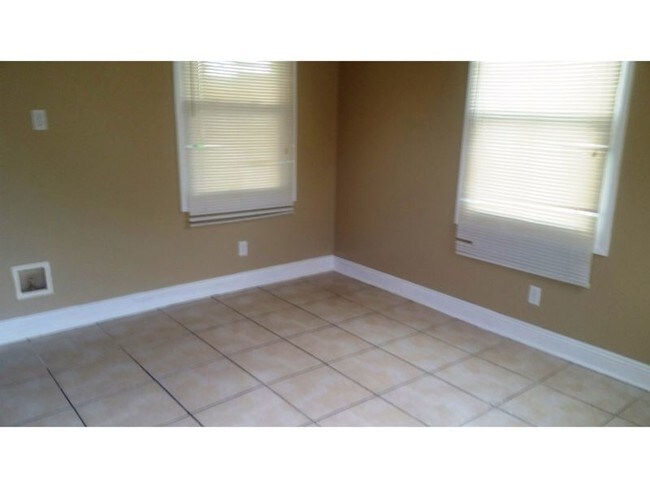 Building Photo - 6045 Warrington Dr