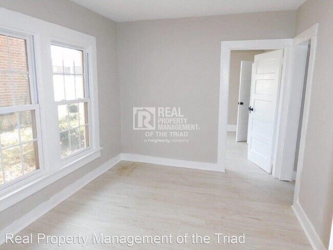 Building Photo - 2 br, 1 bath House - 1217 Pearson Pl.