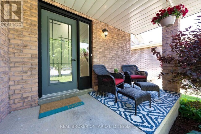 Building Photo - 141 Cunningham Dr