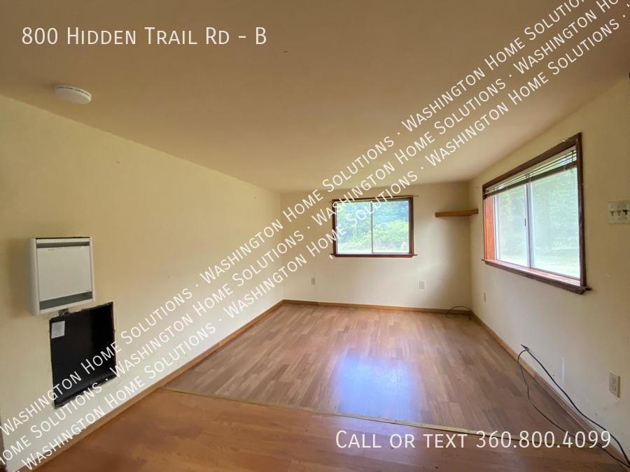 Primary Photo - 800 Hidden Trail Rd