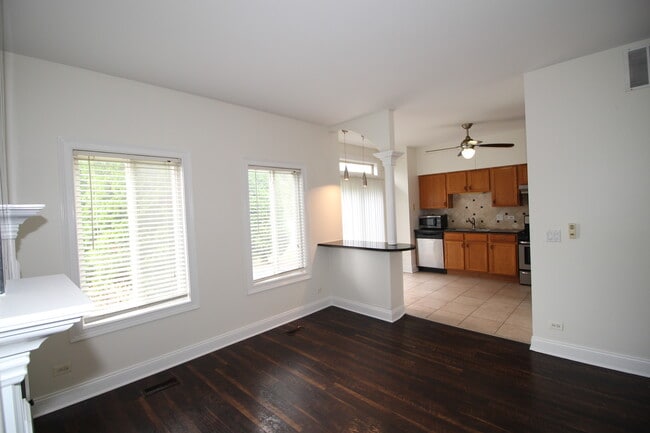 Building Photo - 2835 Cedar Glade Dr