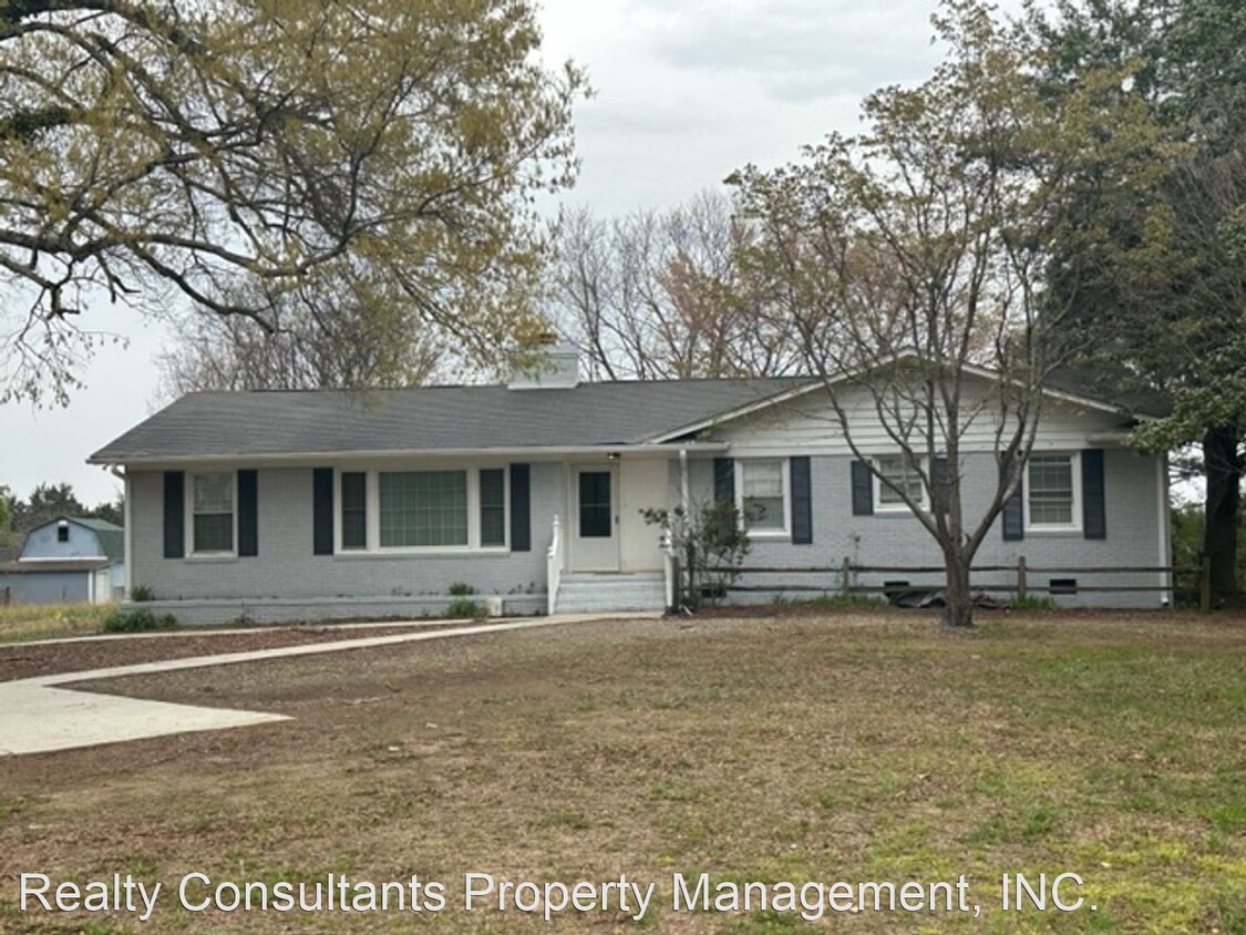 Primary Photo - 3 br, 2 bath House - 10585 Robinson Church...