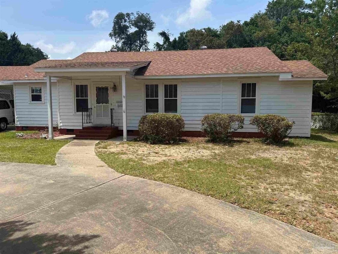 Foto principal - 1608 E Maxwell St