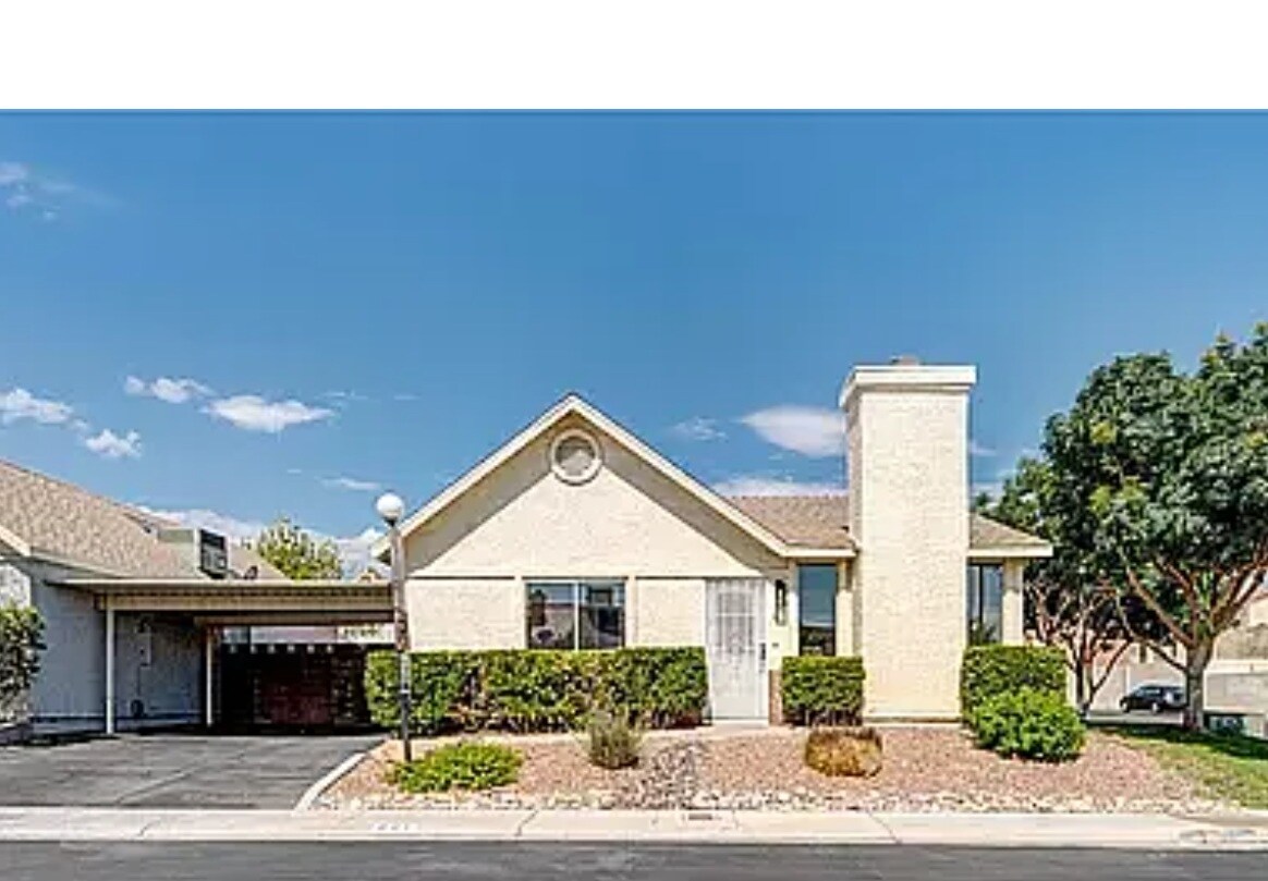 Foto principal - 601 Jonathan Glen Way