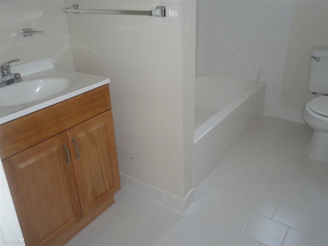 Foto del edificio - 4 Traphagen Rd