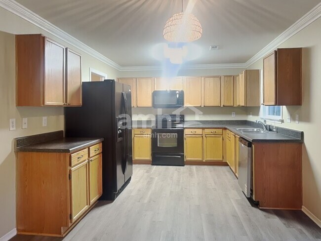 Foto del edificio - 1717 Cabarrus Crossing Dr