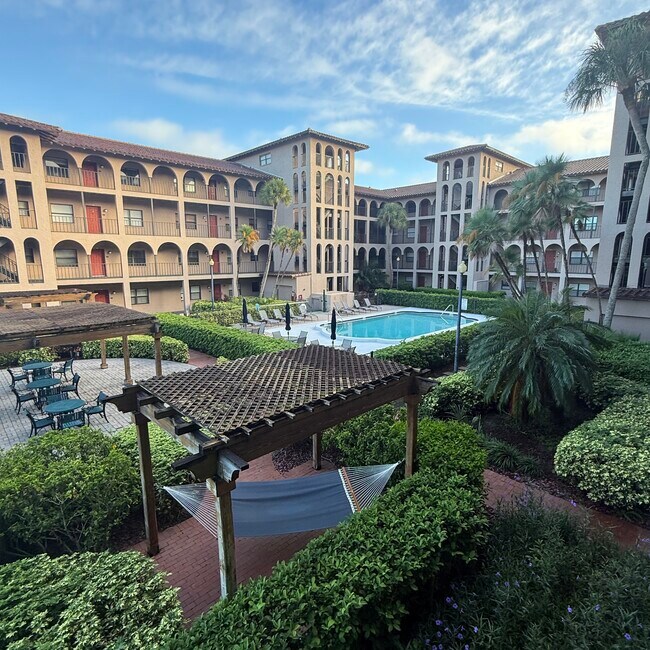 Building Photo - 6150 Gulfport Blvd S