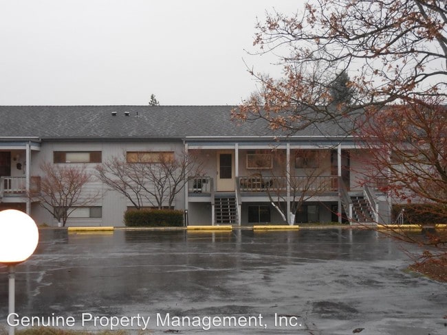 Building Photo - 2 br, 1 bath House - 854 Twin Pines Circle #3