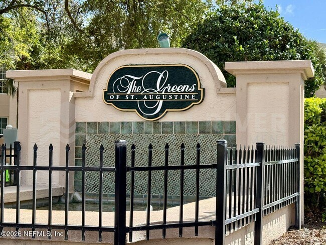 Building Photo - 204 Augusta Cir