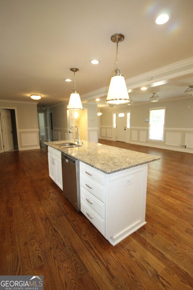 Foto del edificio - 3212 Topaz Ln SW