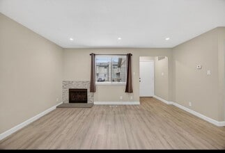 Building Photo - 4549 Melody Dr