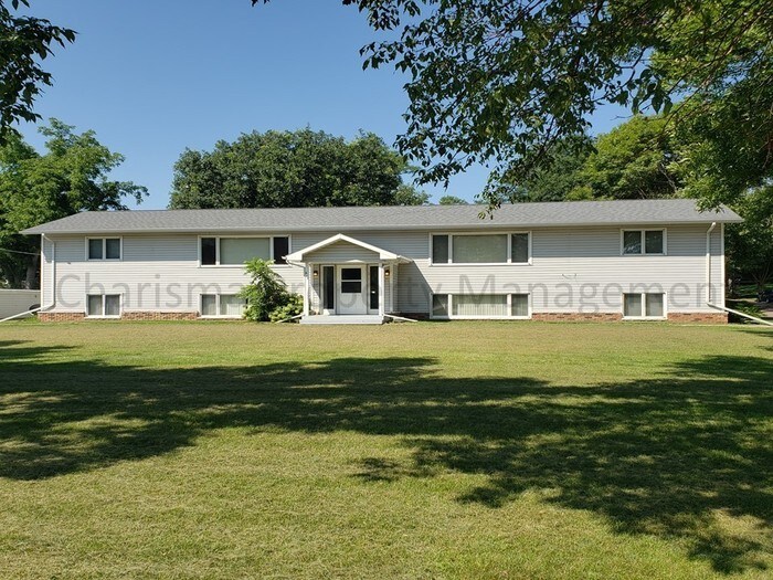 Primary Photo - 613 Garfield Ave