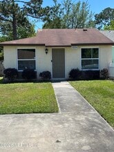 Building Photo - 1323 Solar Cir