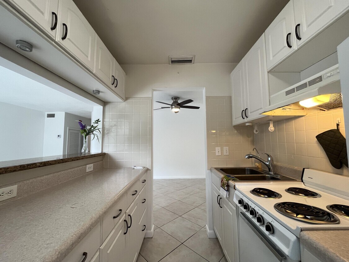 Photo - 1431 S 14th Ave (Hollywood, FL)