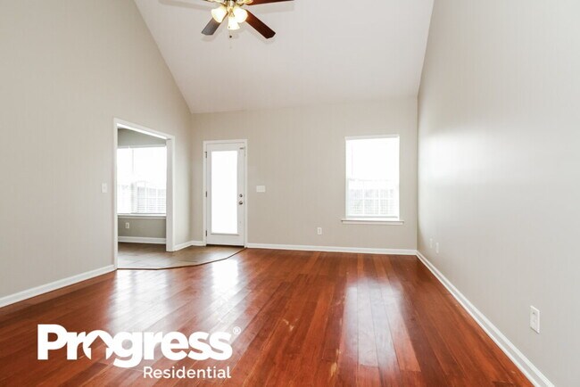 Building Photo - 2625 Weatherford St