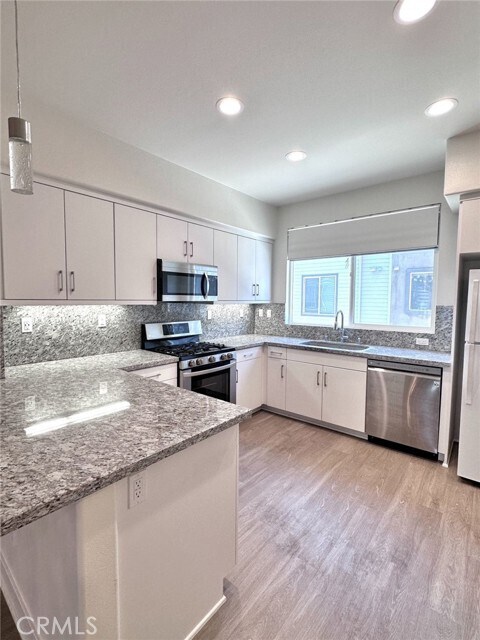 Foto del edificio - 9050 Garvey Ave