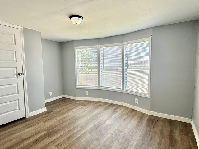 Foto del edificio - 203 W Conyers Ave