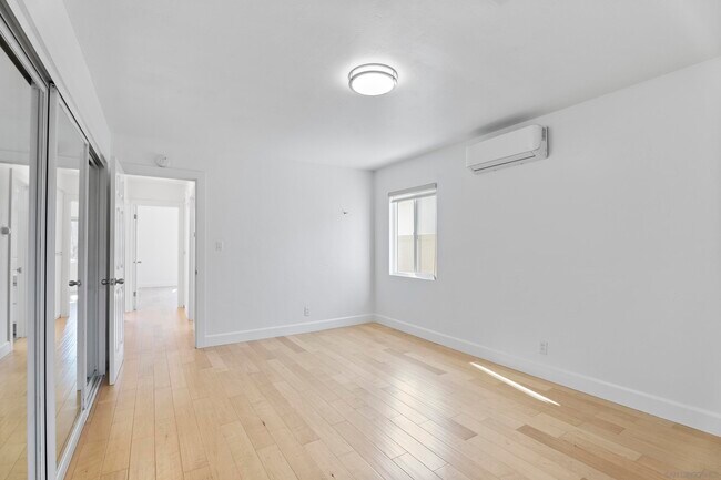 Foto del edificio - 349 Alpine Ave