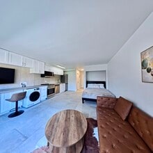 Building Photo - 1540 Haro St