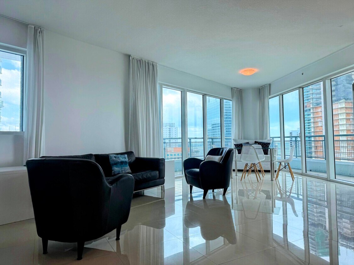 Foto principal - 60 SW 13th St