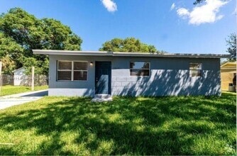 Building Photo - 1040 NW 23rd Terrace