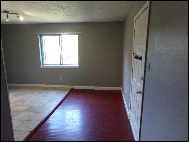 Foto del edificio - 1504 E 38th St