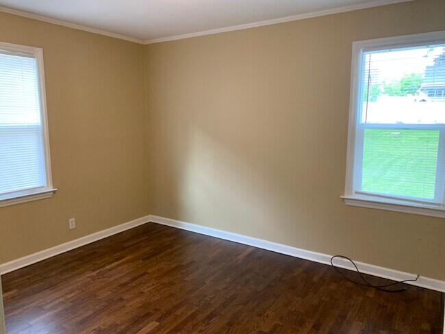 Foto del edificio - 1241 Burke Ave NE