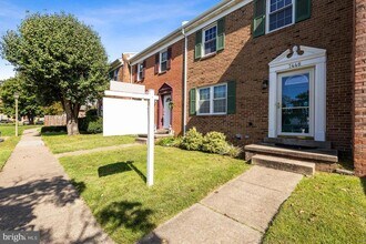 Building Photo - 7448 Pohick Rd