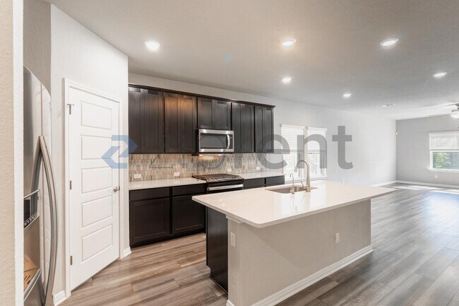 Building Photo - Unit